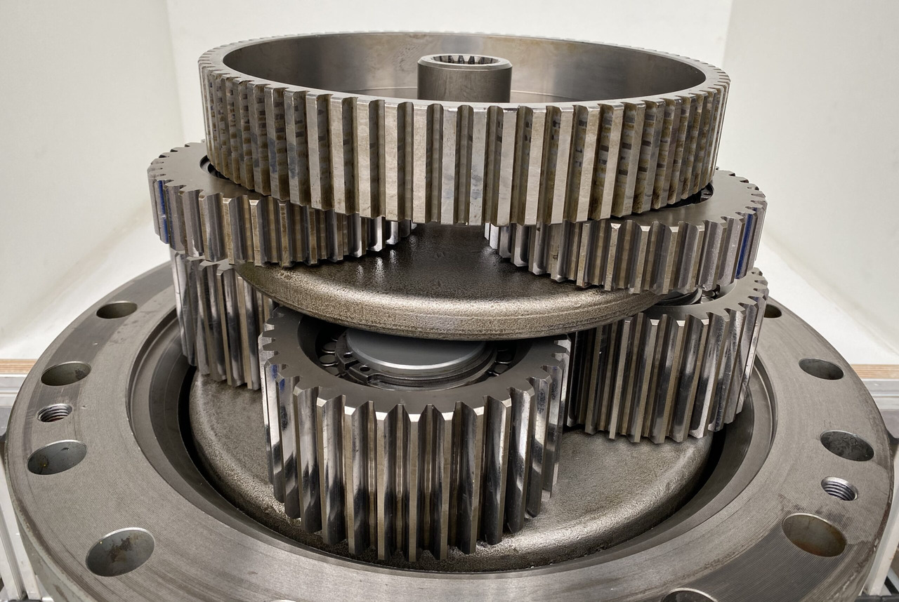 محرك سوينغ - حفارات زحافة Liebherr Schwenkantrieb SAT375/279,   ID-Nr.90011483.    P9150-1135, R9150-1133, R9150-1438, R9150-1592, R9150-1653, R9150-1857, R964 C.   #0164#: صور 10