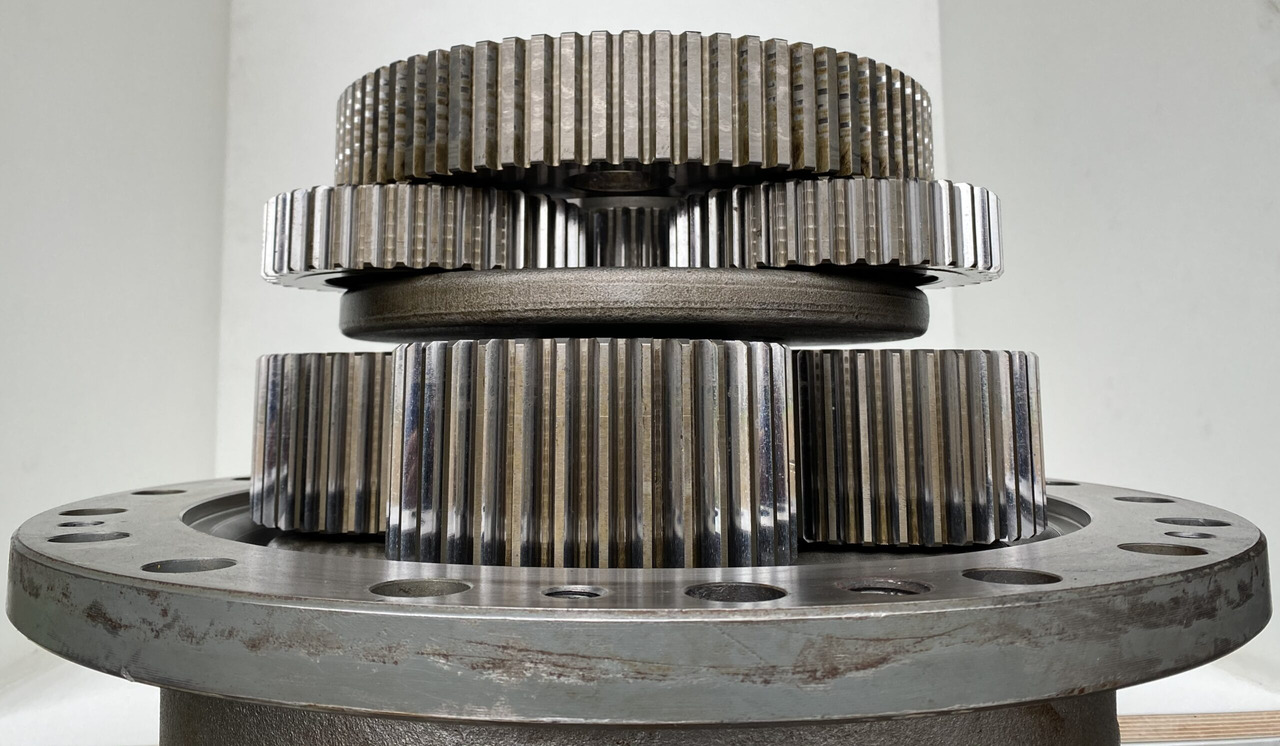 محرك سوينغ - حفارات زحافة Liebherr Schwenkantrieb SAT375/279,   ID-Nr.90011483.    P9150-1135, R9150-1133, R9150-1438, R9150-1592, R9150-1653, R9150-1857, R964 C.   #0164#: صور 11