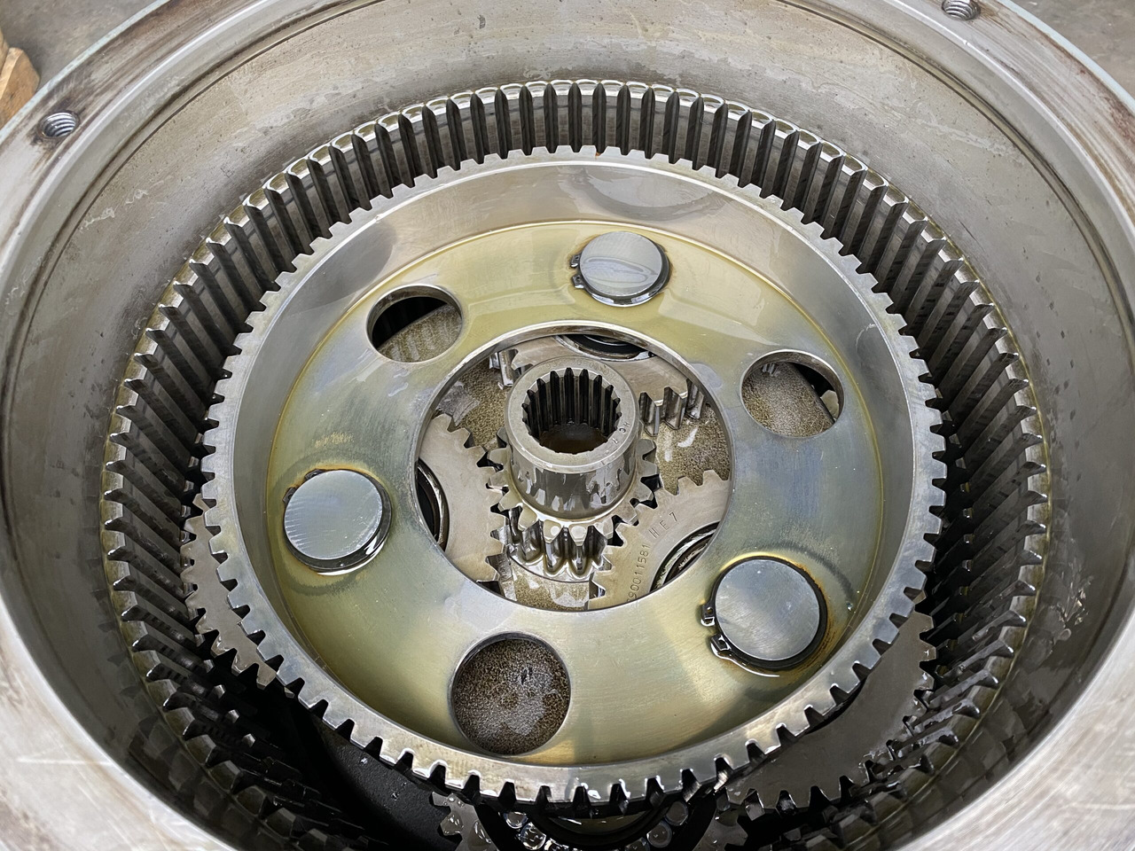 محرك سوينغ - حفارات زحافة Liebherr Schwenkantrieb SAT375/279,   ID-Nr.90011483.    P9150-1135, R9150-1133, R9150-1438, R9150-1592, R9150-1653, R9150-1857, R964 C.   #0164#: صور 9