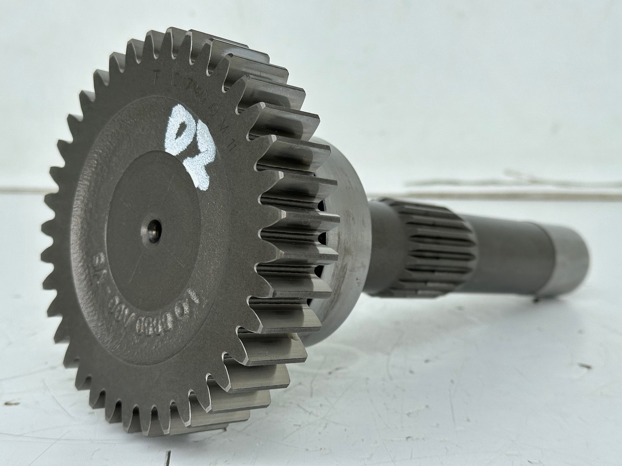 Liebherr Triebwelle ID-Nr.10117140 mit Zylinderrollenlager ID-Nr.7080150 - ID-Nr.7380070.  A914, A922, A924, A928, LH30, LH35, P914, P924, R906, R914, R916, R924, R924 COMP. #101171470.02# - مضخة هيدروليكية - آلات البناء: صور 1 Liebherr Triebwelle ID-Nr.10117140 mit Zylinderrollenlager ID-Nr.7080150 - ID-Nr.7380070.  A914, A922, A924, A928, LH30, LH35, P914, P924, R906, R914, R916, R924, R924 COMP. #101171470.02# - مضخة هيدروليكية - آلات البناء: صور 1