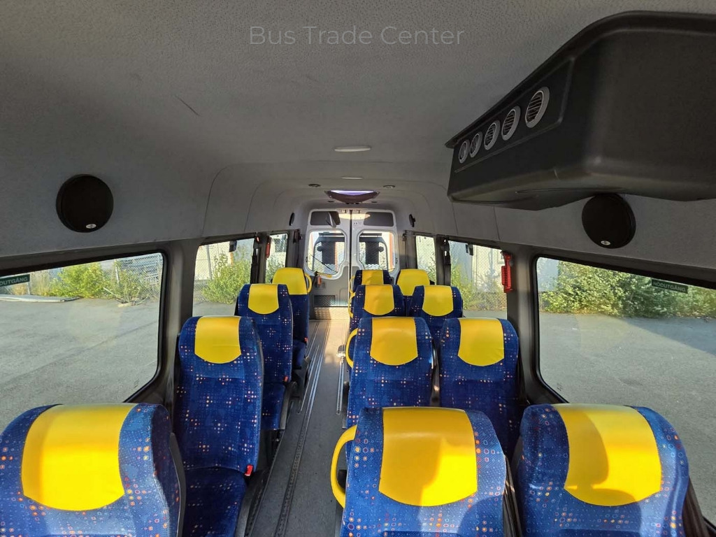 VOLKSWAGEN Crafter 50 LR // 3 units with lift - حافلة صغيرة, ميكروباص: صور 3 VOLKSWAGEN Crafter 50 LR // 3 units with lift - حافلة صغيرة, ميكروباص: صور 3