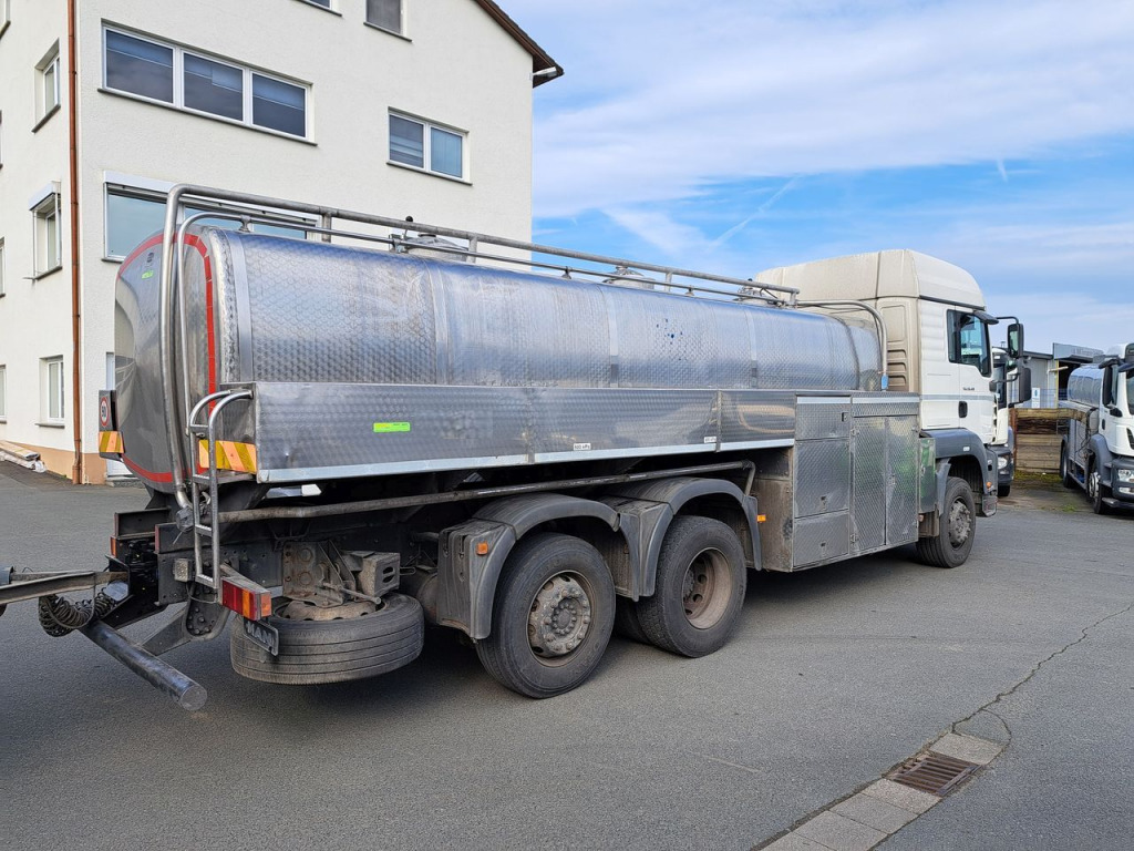 MAN TGA 03 26.413 FNLLW Wasserfahrzeug (Nr. 5726) - شاحنة صهريج: صور 3 MAN TGA 03 26.413 FNLLW Wasserfahrzeug (Nr. 5726) - شاحنة صهريج: صور 3