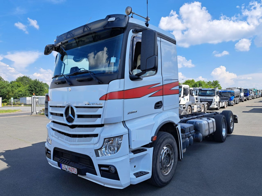 Mercedes Benz 2553 Actros 6x2 (Nr. 5804) - الشاسيه شاحنة: صور 2 Mercedes Benz 2553 Actros 6x2 (Nr. 5804) - الشاسيه شاحنة: صور 2