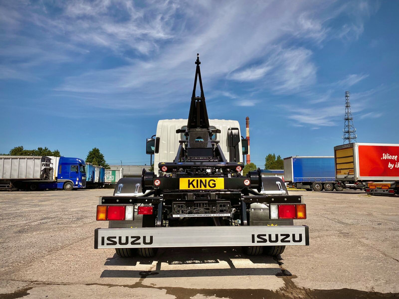 Isuzu M27 - شاحنة ذات الخطاف: صور 4 Isuzu M27 - شاحنة ذات الخطاف: صور 4