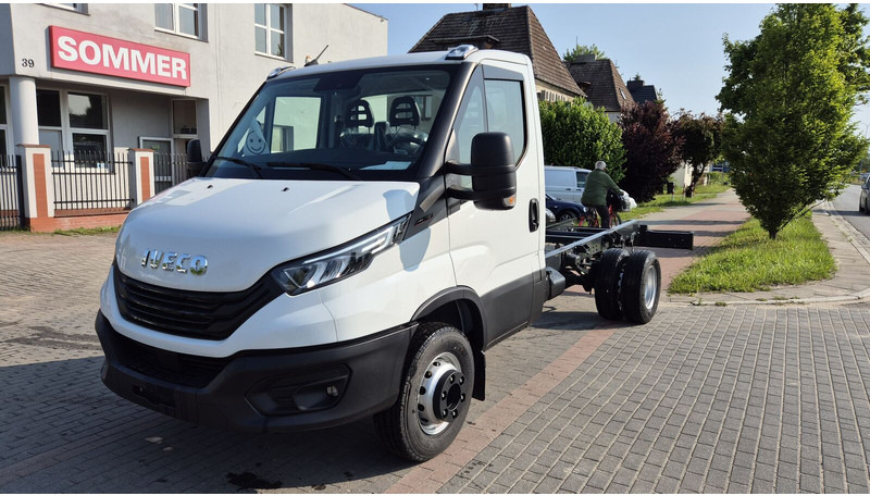 Iveco Daily 70C18 - nowe! - الشاسيه شاحنة: صور 1 Iveco Daily 70C18 - nowe! - الشاسيه شاحنة: صور 1