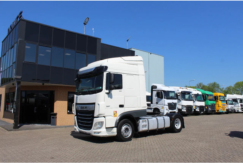 DAF XF 106.480 * RETARDER * 2 TANK * 2 BED * - شاحنة جرار: صور 1 DAF XF 106.480 * RETARDER * 2 TANK * 2 BED * - شاحنة جرار: صور 1