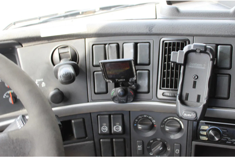 شاحنة جرار Volvo FH 12.420 * MANUAL * 4X2 *: صور 17