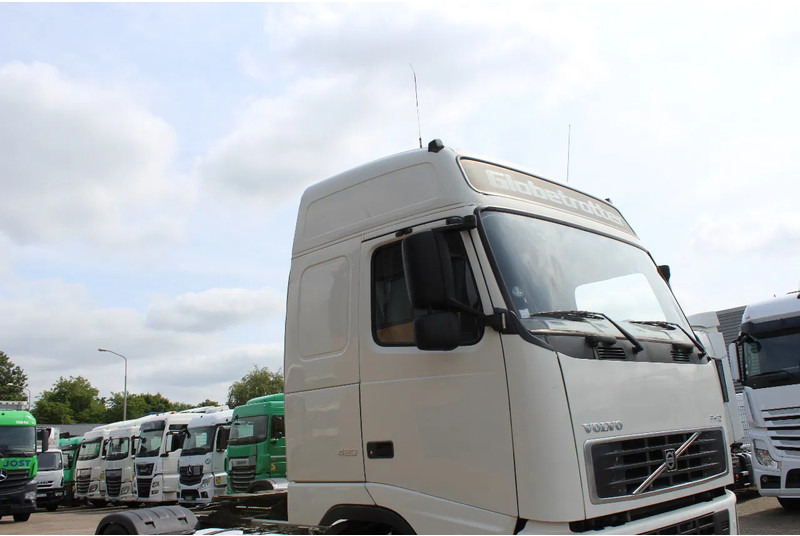 شاحنة جرار Volvo FH 12.420 * MANUAL * 4X2 *: صور 8