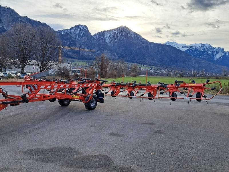 Kuhn Giroheuer GF 13003 T - لمّامَة القش: صور 5 Kuhn Giroheuer GF 13003 T - لمّامَة القش: صور 5