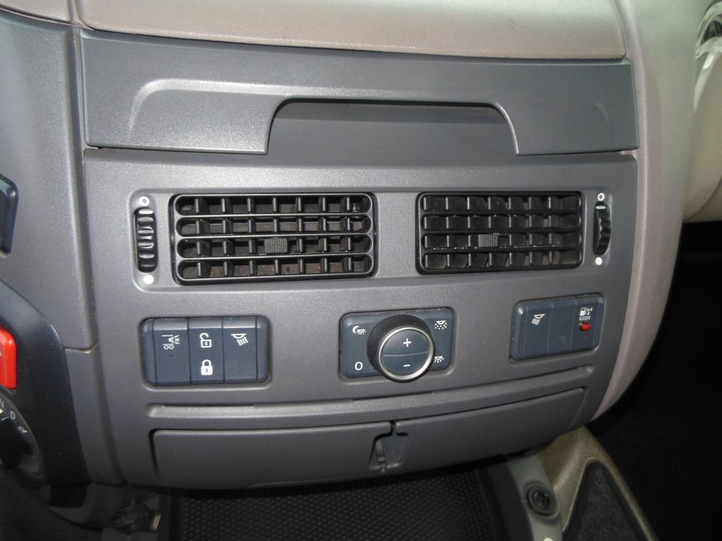 شاحنة جرار DAF XF 106.530 SSC, HYDRAULIK, STAND KLIMA, TOP DAF XF 106.530 SSC, HYDRAULIK, STAND KLIMA, TOP: صور 17 شاحنة جرار DAF XF 106.530 SSC, HYDRAULIK, STAND KLIMA, TOP DAF XF 106.530 SSC, HYDRAULIK, STAND KLIMA, TOP: صور 17