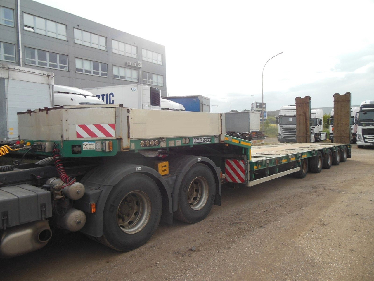 Goldhofer STZ-L 5-54/80, 5 ACHSEN,TELESKOP 7M,4 ACHSE LENK - عربة مسطحة منخفضة نصف مقطورة: صور 1 Goldhofer STZ-L 5-54/80, 5 ACHSEN,TELESKOP 7M,4 ACHSE LENK - عربة مسطحة منخفضة نصف مقطورة: صور 1