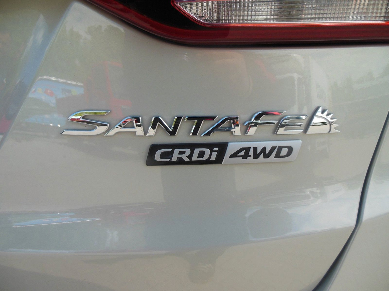 Hyundai Santa Fe 2,2 CRDi, 4WD, Automatic, Leder, Panora - سيارة دفع رباعي: صور 5 Hyundai Santa Fe 2,2 CRDi, 4WD, Automatic, Leder, Panora - سيارة دفع رباعي: صور 5