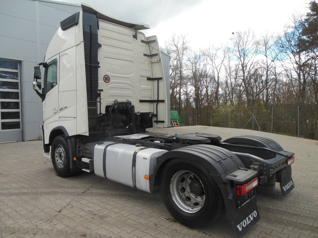 Volvo FH 13/460, GLOBE XL - شاحنة جرار: صور 4 Volvo FH 13/460, GLOBE XL - شاحنة جرار: صور 4