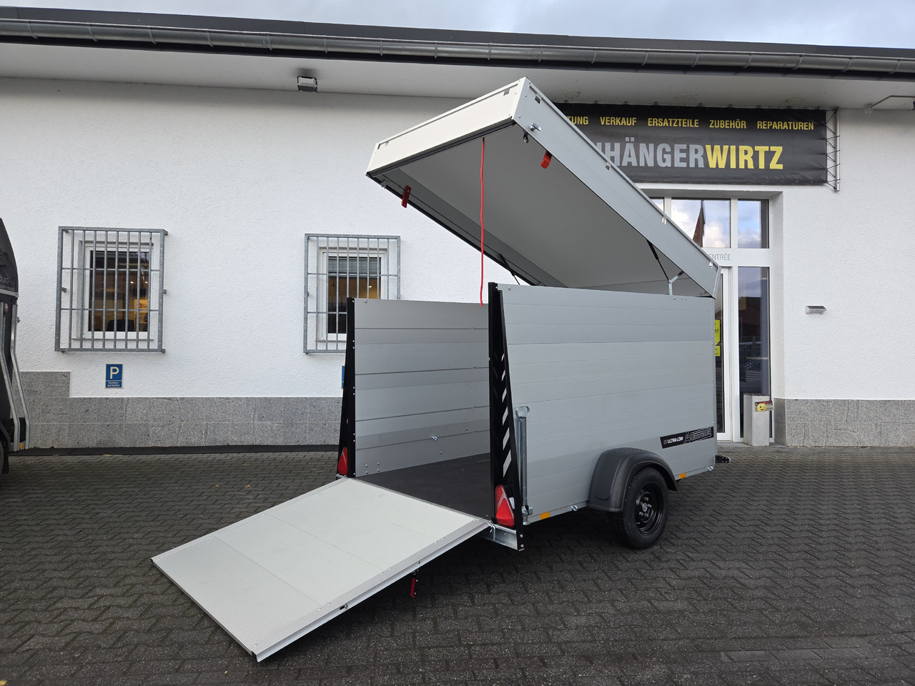 ALUBOXX Deckelanhänger GTB 1350 VT3 Ultra Low 251x151cm 1350kg - مقطورة دراجة نارية: صور 2 ALUBOXX Deckelanhänger GTB 1350 VT3 Ultra Low 251x151cm 1350kg - مقطورة دراجة نارية: صور 2