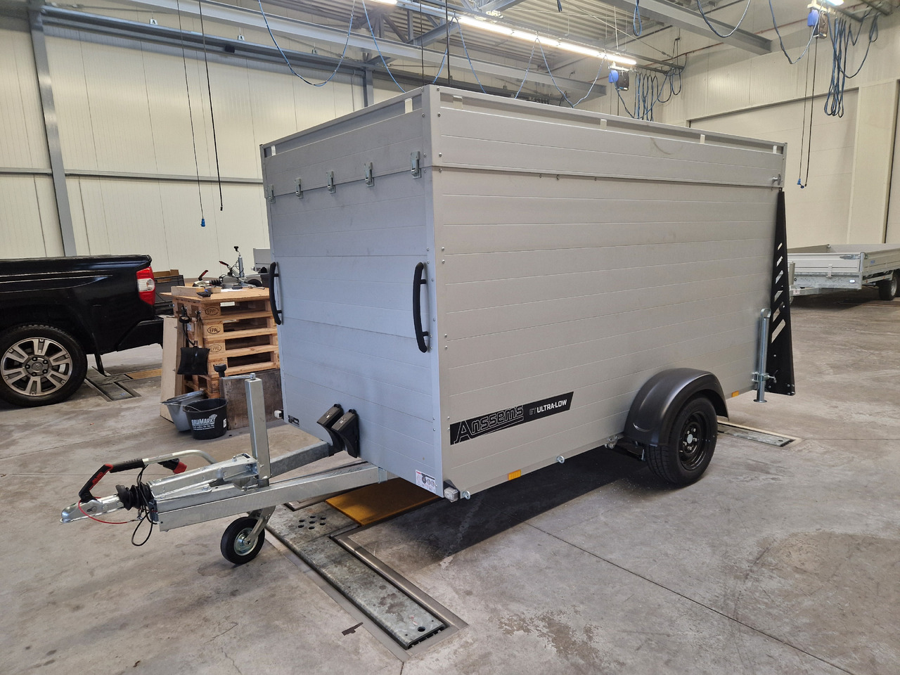 ALUBOXX Deckelanhänger GTB 1500 VT3 Ultra Low 301x151x153cm LED black deal Modell 2025 - مقطورة دراجة نارية: صور 3 ALUBOXX Deckelanhänger GTB 1500 VT3 Ultra Low 301x151x153cm LED black deal Modell 2025 - مقطورة دراجة نارية: صور 3