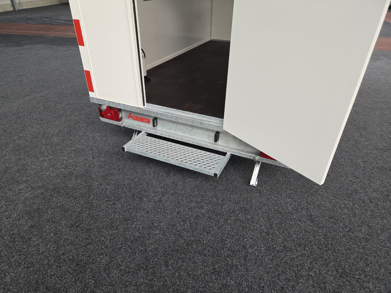 Bauwagen PTS 1400.390×188 Heizung Toilette 1400kg - بصندوق مغلق مقطورة: صور 5 Bauwagen PTS 1400.390×188 Heizung Toilette 1400kg - بصندوق مغلق مقطورة: صور 5