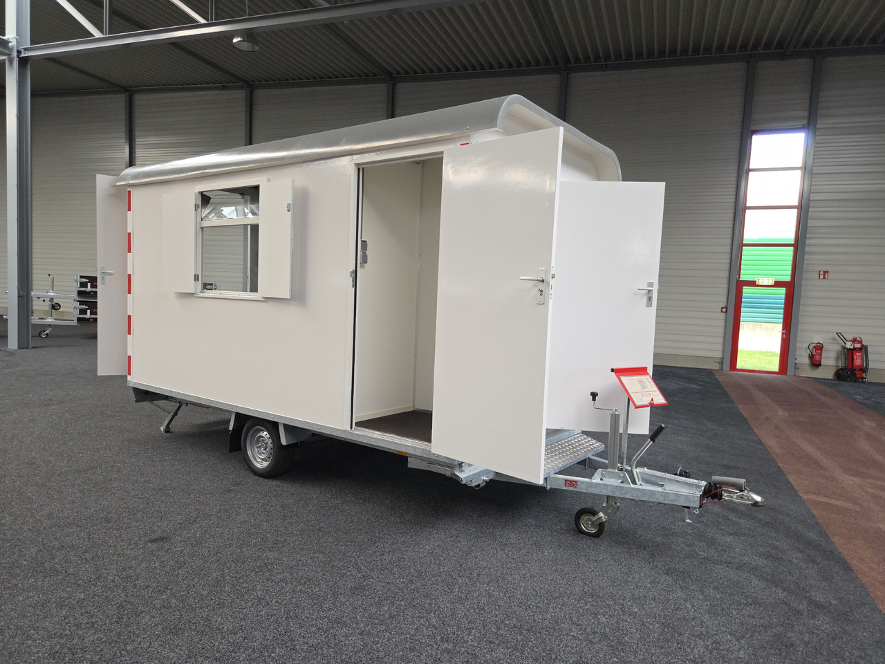 Bauwagen PTS 1400.390×188 Heizung Toilette 1400kg - بصندوق مغلق مقطورة: صور 4 Bauwagen PTS 1400.390×188 Heizung Toilette 1400kg - بصندوق مغلق مقطورة: صور 4