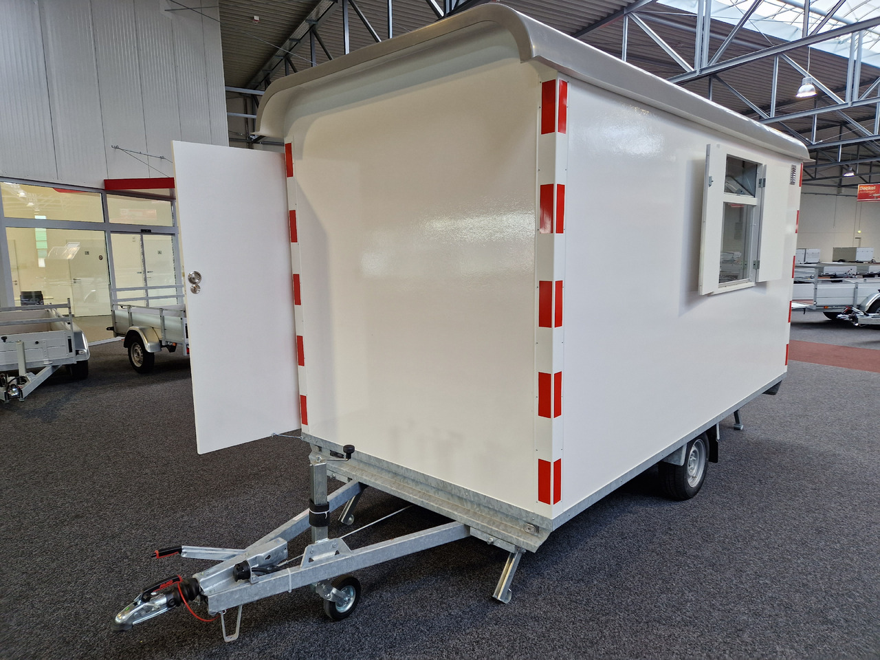 Bauwagen PTS 1400.390×188 Heizung Toilette 1400kg - بصندوق مغلق مقطورة: صور 3 Bauwagen PTS 1400.390×188 Heizung Toilette 1400kg - بصندوق مغلق مقطورة: صور 3