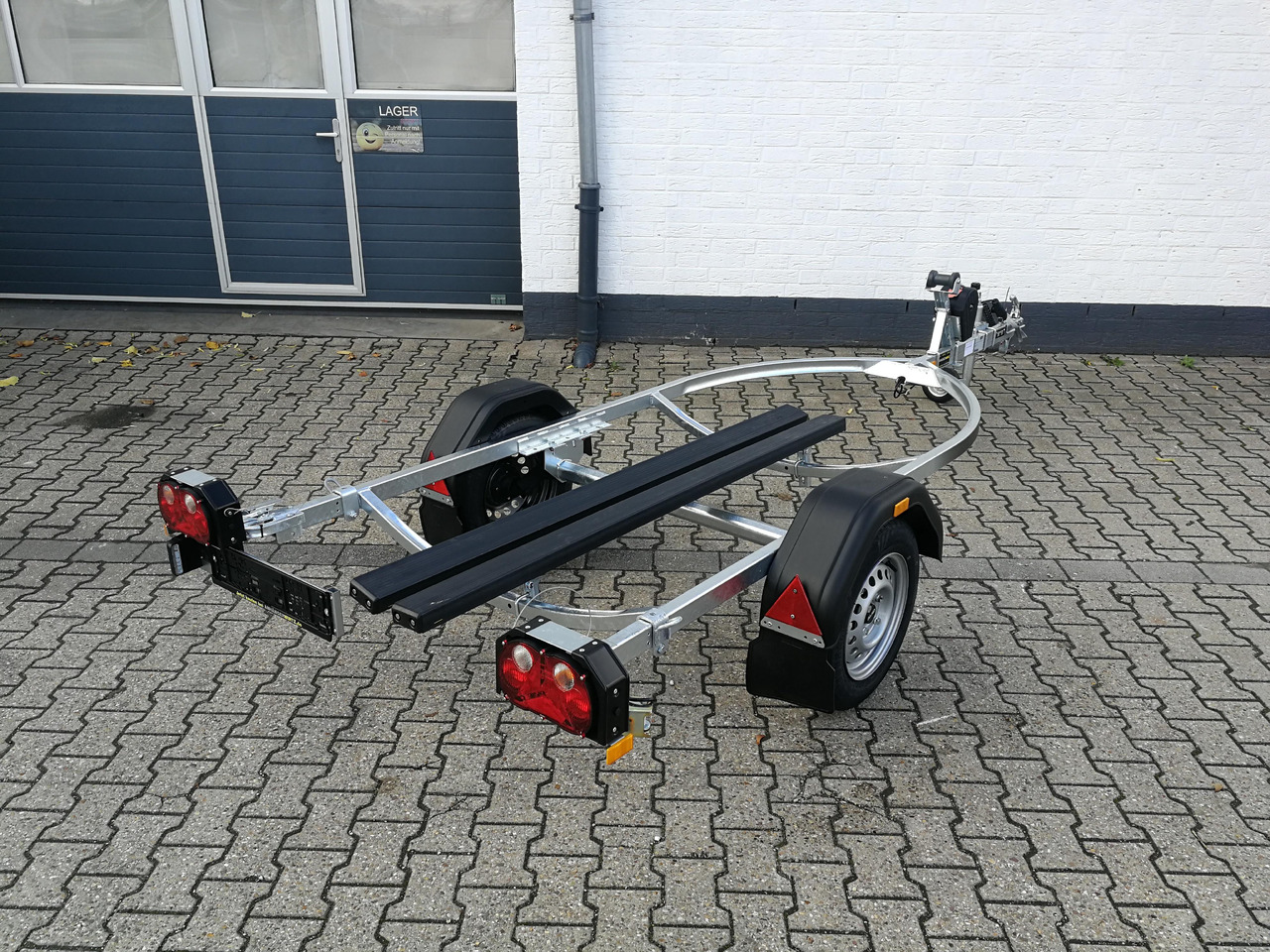 Brenderup Boot Jetski Trailer 8815UB PWC10750UBRX Langauflagen Seilwinde ( Gurtband) 750kg 311367 - مقطورة القارب: صور 1 Brenderup Boot Jetski Trailer 8815UB PWC10750UBRX Langauflagen Seilwinde ( Gurtband) 750kg 311367 - مقطورة القارب: صور 1