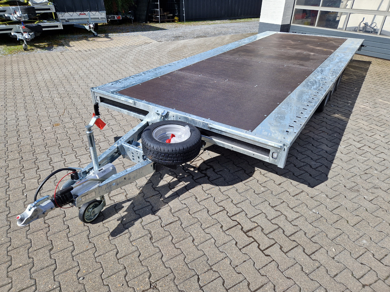 Brian James Trailer Connect 600x243cm plattform blackline Tridem 12" 3500kg - مقطورات مسطحة: صور 1 Brian James Trailer Connect 600x243cm plattform blackline Tridem 12" 3500kg - مقطورات مسطحة: صور 1