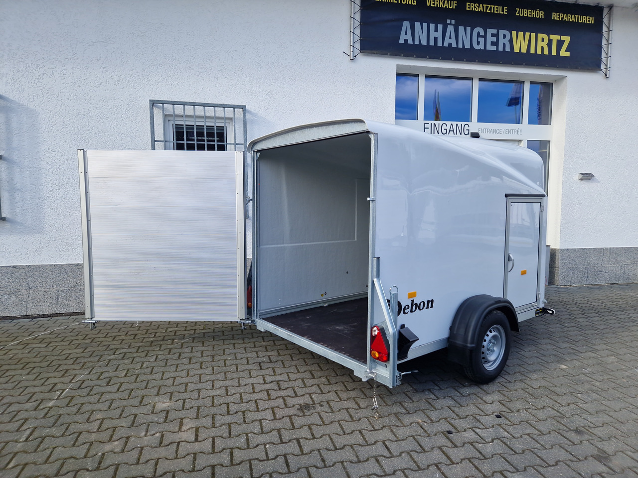 بصندوق مغلق مقطورة Debon Cargo 1300 300x152x168cm white Seitentür Pullman II 100km/H 1300kg Modell 2025: صور 7