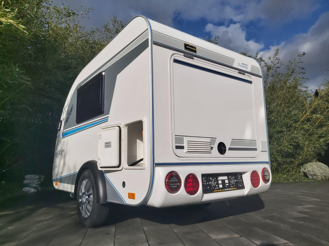 كرفان سحب Mini Camper Mini Tommy TMC25 252x140x121cm aero V1 Küche 12V/230V 100km/H 750kg gebremst Modell 24: صور 8
