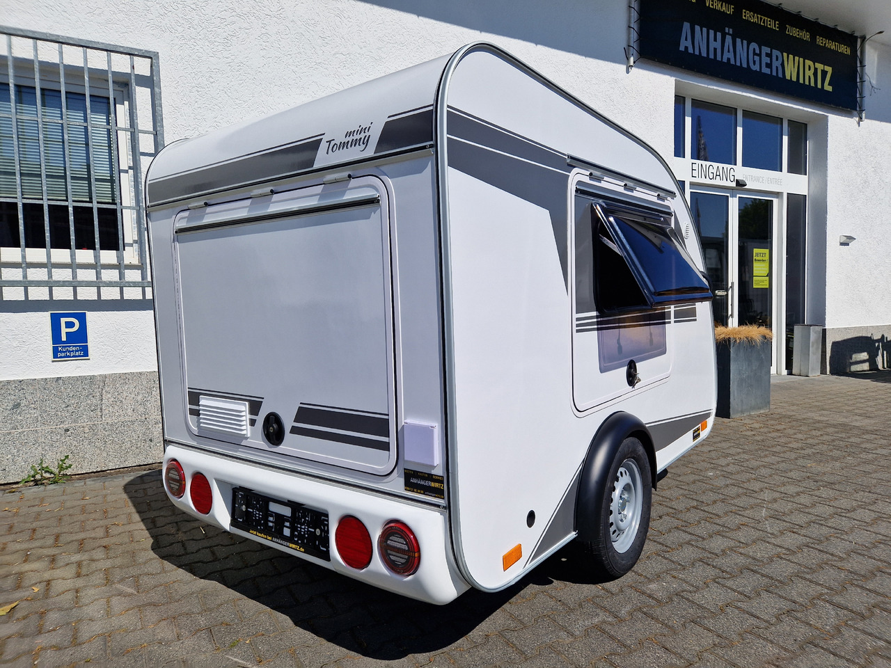 كرفان سحب Mini Camper Mini Tommy TMC25 252x140x121cm aero V1 Küche 12V/230V 100km/H 750kg gebremst Modell 24: صور 19