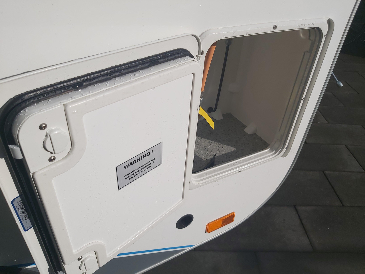 كرفان سحب Mini Camper Mini Tommy TMC25 252x140x121cm aero V1 Küche 12V/230V 100km/H 750kg gebremst Modell 24: صور 10