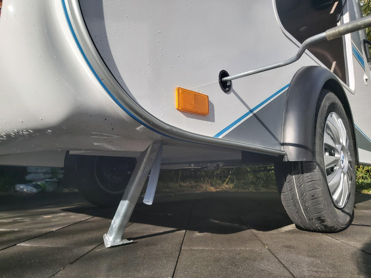 كرفان سحب Mini Camper Mini Tommy TMC25 252x140x121cm aero V1 Küche 12V/230V 100km/H 750kg gebremst Modell 24: صور 12