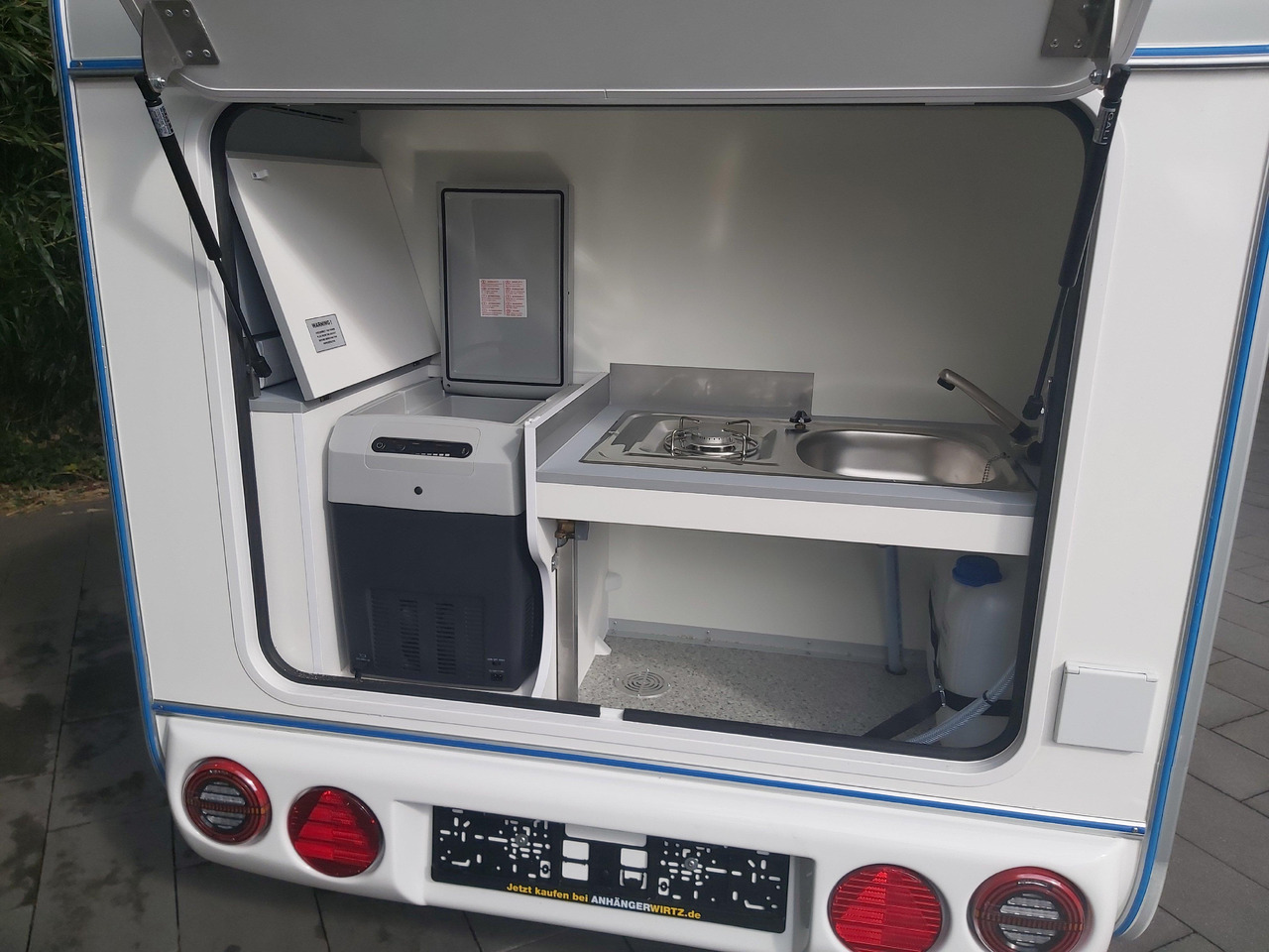 كرفان سحب Mini Camper Mini Tommy TMC25 252x140x121cm aero V1 Küche 12V/230V 100km/H 750kg gebremst Modell 24: صور 6