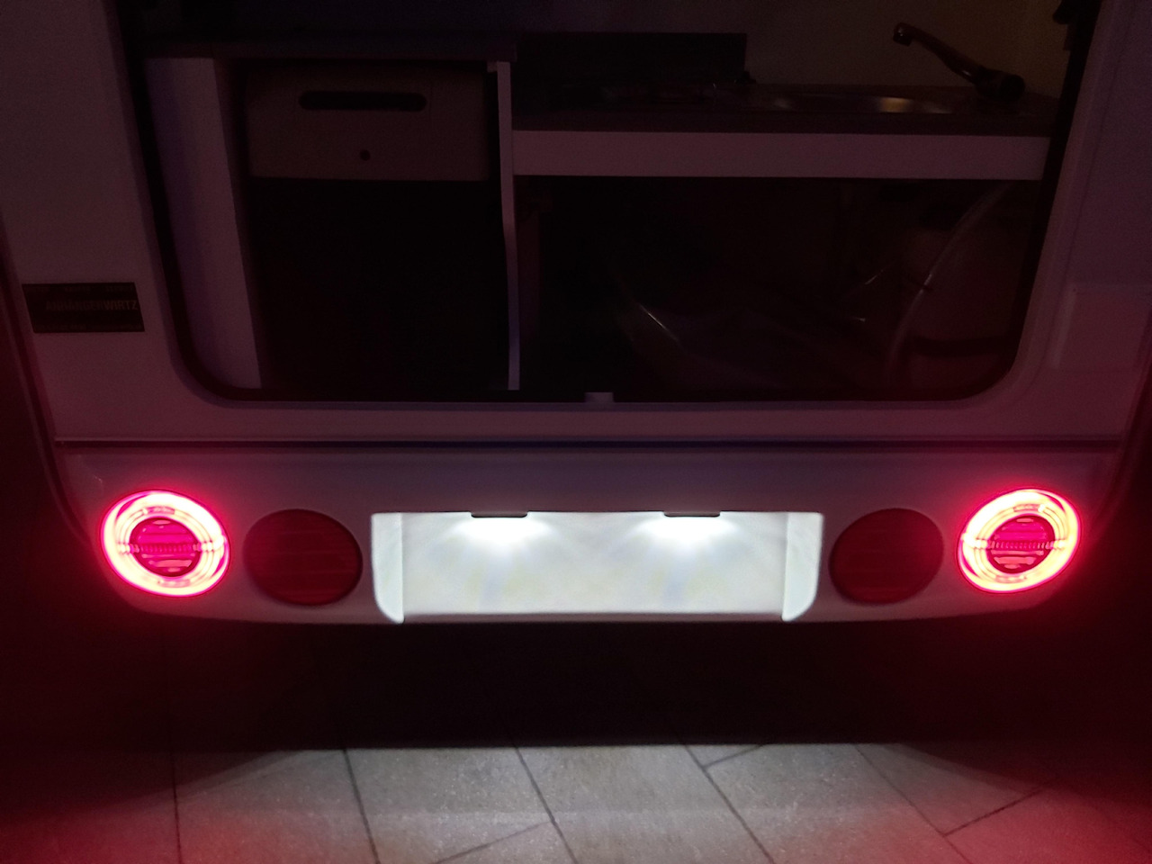 كرفان سحب Mini Camper Mini Tommy TMC25 Basic 252x140x121cm 100 km/H 750kg ungebremst Januar AKTION: صور 13