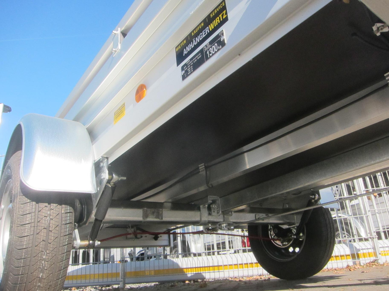 PKW Anhänger Koch Aluline 4.13 250x125x44cm (S) 1300kg 100 km/H Online Aktion Modell 2024 - مقطورات السيارات: صور 5 PKW Anhänger Koch Aluline 4.13 250x125x44cm (S) 1300kg 100 km/H Online Aktion Modell 2024 - مقطورات السيارات: صور 5