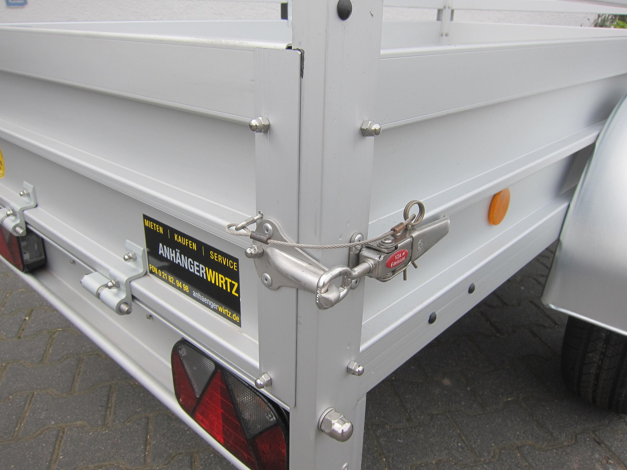 PKW Anhänger Koch Aluline+ U2 205x105x40cm ALUBODEN (XS) 750kg 100 km/H - مقطورات السيارات: صور 4 PKW Anhänger Koch Aluline+ U2 205x105x40cm ALUBODEN (XS) 750kg 100 km/H - مقطورات السيارات: صور 4