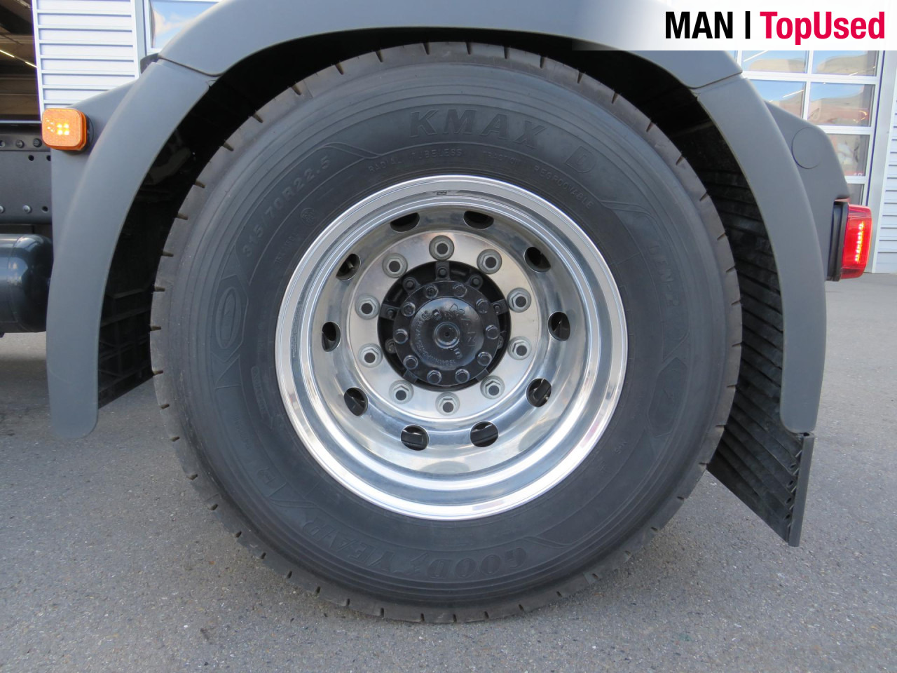 MAN TGX 18.520 4x2 LL SA Kipphydraulik ADR Retarder ZV - شاحنة جرار: صور 4 MAN TGX 18.520 4x2 LL SA Kipphydraulik ADR Retarder ZV - شاحنة جرار: صور 4