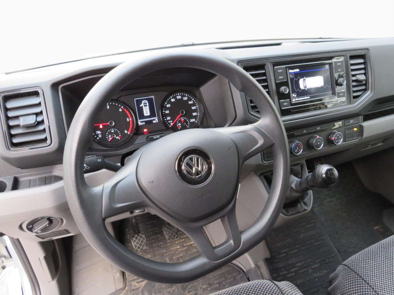 VOLKSWAGEN Crafter 35 L4H3 Doka Kasten Klima AHK Navi ZV - فان, الشاحنات الصغيرة كابينة مزدوجة: صور 2 VOLKSWAGEN Crafter 35 L4H3 Doka Kasten Klima AHK Navi ZV - فان, الشاحنات الصغيرة كابينة مزدوجة: صور 2
