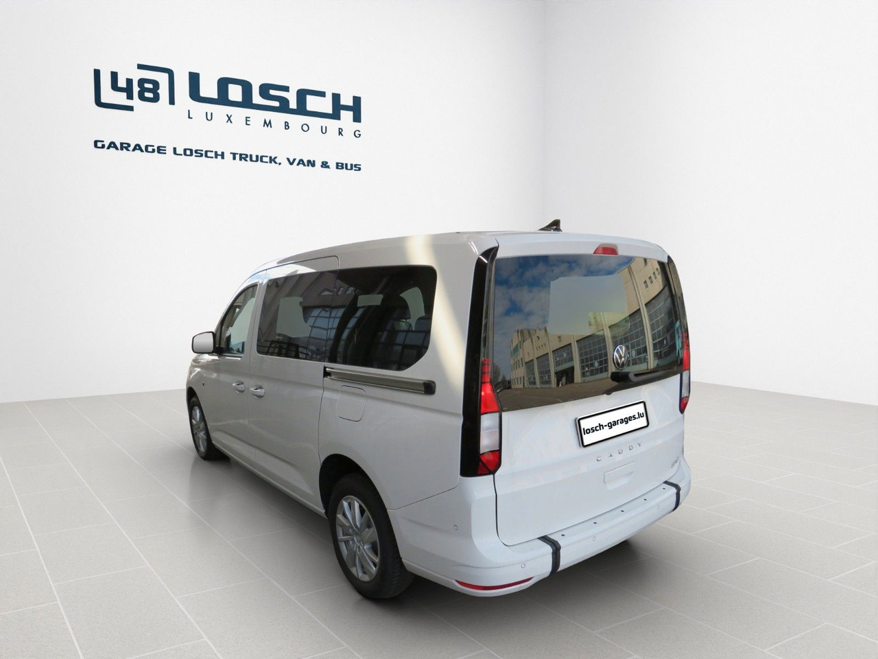 Volkswagen Caddy Maxi Kombi 2.0 TDI Rollstuhl Taxirampe - سيارة: صور 4 Volkswagen Caddy Maxi Kombi 2.0 TDI Rollstuhl Taxirampe - سيارة: صور 4