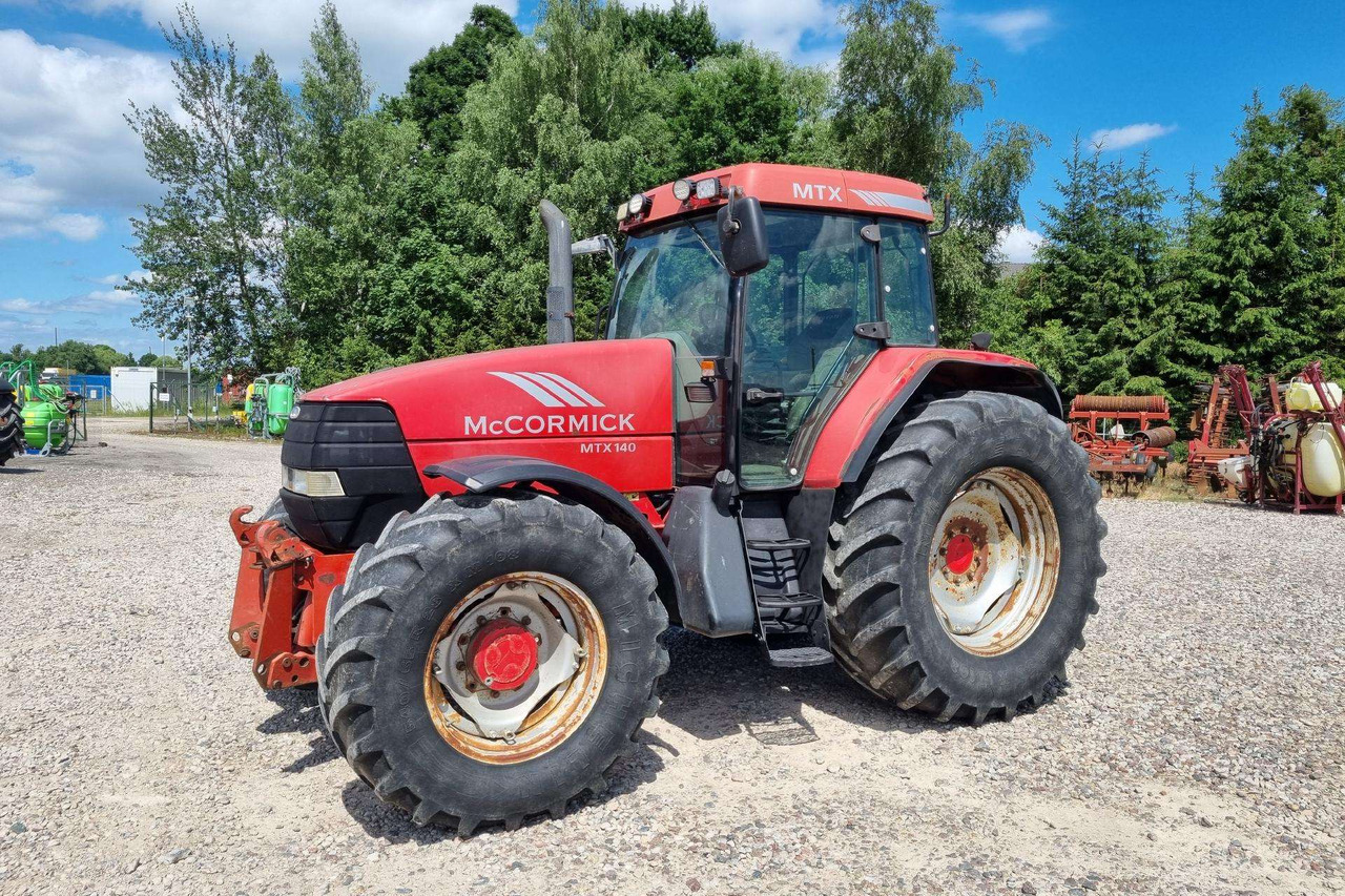 McCORMICK MTX140 - جرار: صور 1 McCORMICK MTX140 - جرار: صور 1