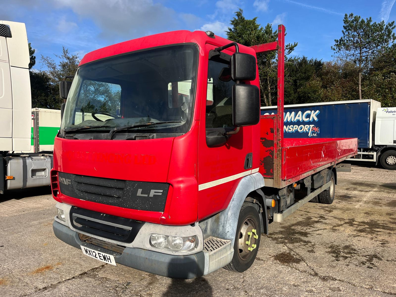 DAF LF 45 160 - شاحنات مسطحة: صور 2 DAF LF 45 160 - شاحنات مسطحة: صور 2
