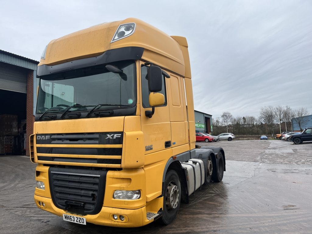 Daf 105 XF 460 - شاحنة جرار: صور 2 Daf 105 XF 460 - شاحنة جرار: صور 2