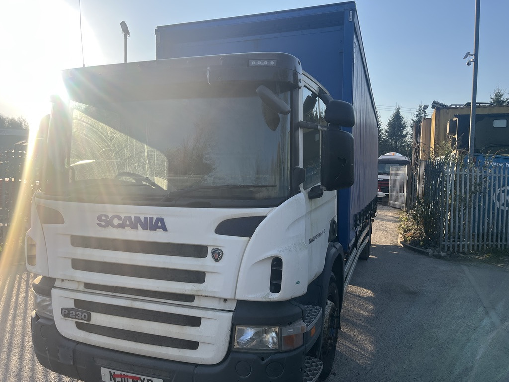 Scania P230 4x2 Curtain side - شاحنة ستارة: صور 2 Scania P230 4x2 Curtain side - شاحنة ستارة: صور 2