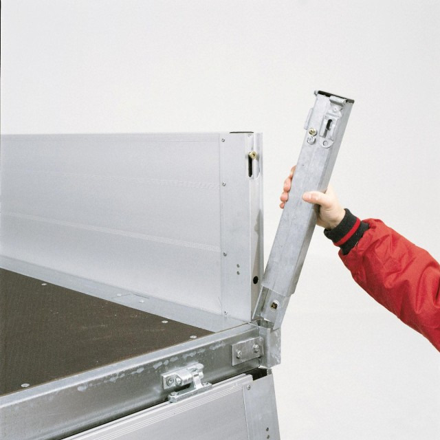 Brenderup 5325ATB2500 Alu Hochlader, 2,5 to. 3250 x 1800 x 330 mm - مقطورات السيارات: صور 2 Brenderup 5325ATB2500 Alu Hochlader, 2,5 to. 3250 x 1800 x 330 mm - مقطورات السيارات: صور 2