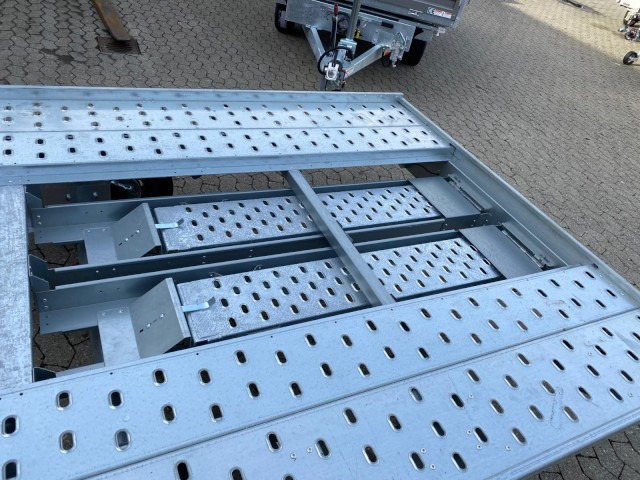 Brenderup Autotransportanhänger AT2500HBTB 2,5 to. 3950 x 2000 mm - شاحنة نقل سيارات مقطورة: صور 3 Brenderup Autotransportanhänger AT2500HBTB 2,5 to. 3950 x 2000 mm - شاحنة نقل سيارات مقطورة: صور 3