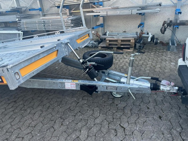 Brian James T Transporter, 231-5021-35-2-12, 5000 x 2150 mm, 3,5 to. kippbar mit Auffahrrampen - شاحنة نقل سيارات مقطورة: صور 2 Brian James T Transporter, 231-5021-35-2-12, 5000 x 2150 mm, 3,5 to. kippbar mit Auffahrrampen - شاحنة نقل سيارات مقطورة: صور 2