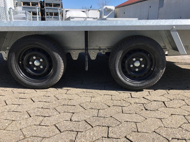 Hapert Indigo LF-2 3600 x 1740 x 200 mm, 3,5 to. Gitterrampe, 100 km/h, Parabelfederung - مقطورات السيارات: صور 2 Hapert Indigo LF-2 3600 x 1740 x 200 mm, 3,5 to. Gitterrampe, 100 km/h, Parabelfederung - مقطورات السيارات: صور 2