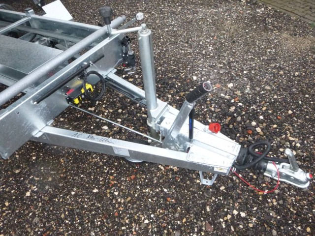 Humbaur 3-Seitenkipper HTK 3000.31 Alu, mit Laubgitteraufsatz, 3140 x 1750 x 350 mm, 3,0 to. - قلابة مقطورة: صور 5 Humbaur 3-Seitenkipper HTK 3000.31 Alu, mit Laubgitteraufsatz, 3140 x 1750 x 350 mm, 3,0 to. - قلابة مقطورة: صور 5