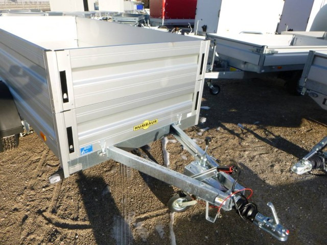 Humbaur HA 132513 mit KV und Bordwandaufsatz, 100 km/h 1300 kg, 2510 x 1310 x 350mm - مقطورات السيارات: صور 2 Humbaur HA 132513 mit KV und Bordwandaufsatz, 100 km/h 1300 kg, 2510 x 1310 x 350mm - مقطورات السيارات: صور 2