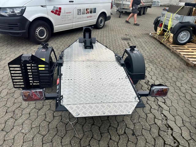 Lorries Motorradanhänger MT-1, 0,75 to. 245 x 99 cm, Alu-Felgen - مقطورة دراجة نارية: صور 4 Lorries Motorradanhänger MT-1, 0,75 to. 245 x 99 cm, Alu-Felgen - مقطورة دراجة نارية: صور 4