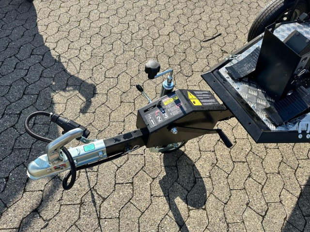 Lorries Motorradanhänger MT-1, 0,75 to. 245 x 99 cm, absenkbar - مقطورة دراجة نارية: صور 3 Lorries Motorradanhänger MT-1, 0,75 to. 245 x 99 cm, absenkbar - مقطورة دراجة نارية: صور 3