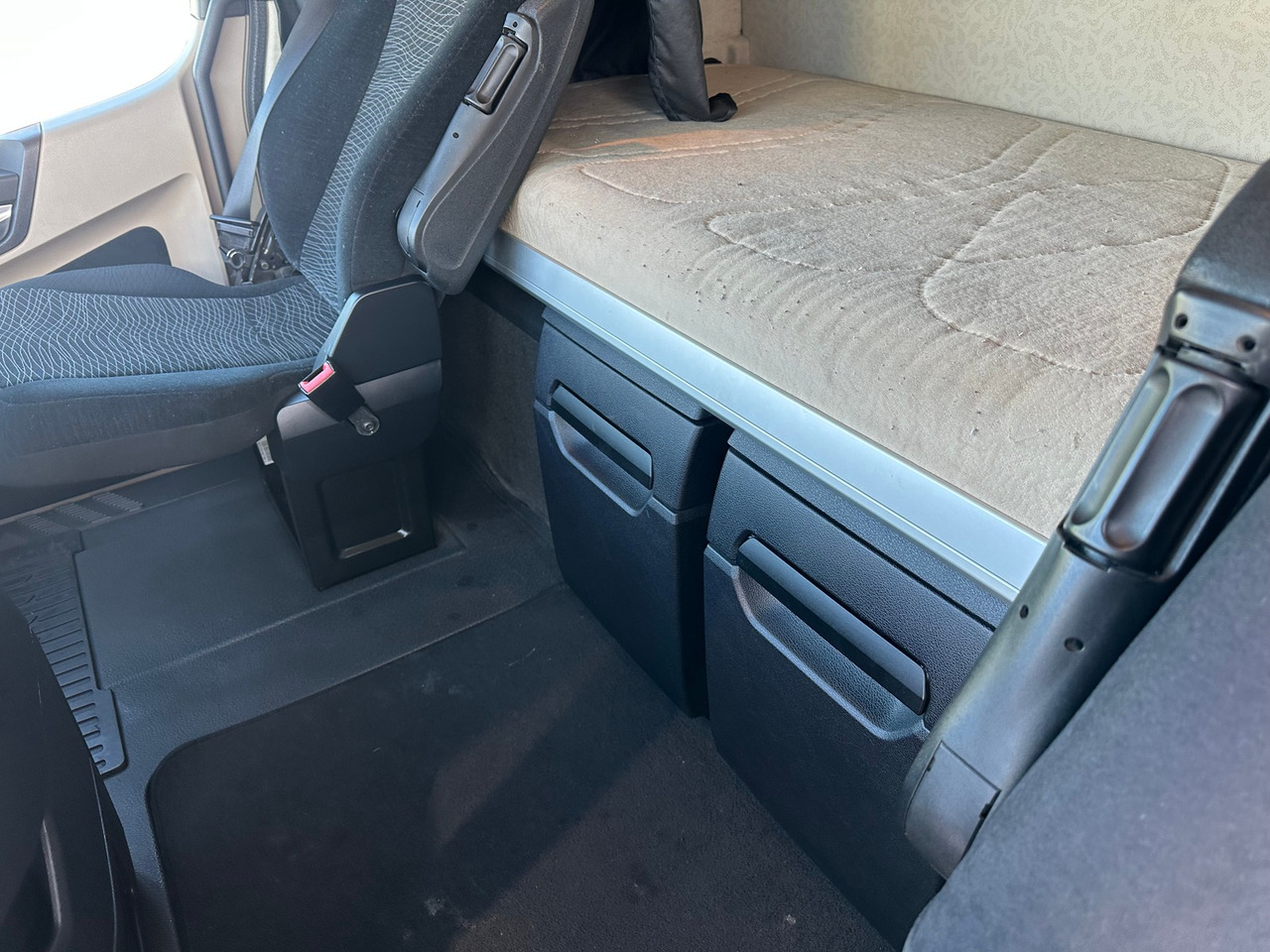 MERCEDES-BENZ actros 18.42 4x2 Shassie Cabine - الشاسيه شاحنة: صور 4 MERCEDES-BENZ actros 18.42 4x2 Shassie Cabine - الشاسيه شاحنة: صور 4