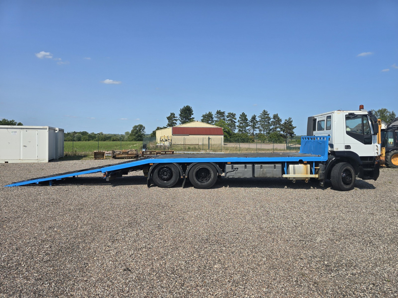 IVECO 260S33 - شاحنة نقل سيارات شاحنة: صور 5 IVECO 260S33 - شاحنة نقل سيارات شاحنة: صور 5